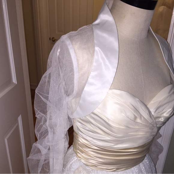 PRONOVIAS White One Jacket only Size 6 Off White - Picture 1 of 5